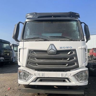 Segmento camión pesado 6X4 60 toneladas Rhd Sinotruk HOWO cabeza de tractor camión manual ventana