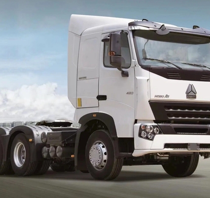 450hp Sinotruk de trabajo pesado HOWO 4X2 Tractor Head Prime Mover Truck con par máximo