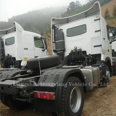 Torque máximo Nm 500-1000nm 4X2 6 ruedas HOWO Sinotruk camión tractor para el mercado chino