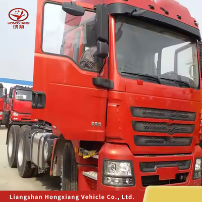 6×4 rueda motriz HOWO Camión tractor con poder y asientos fuertes