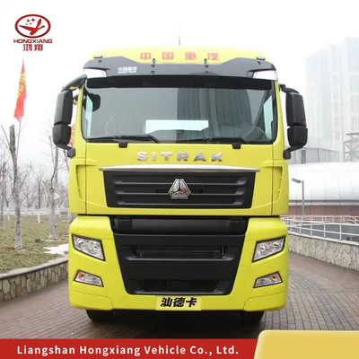 Sinotruk HOWO Tractores camiones de descarga con silla de conducción y buena condición