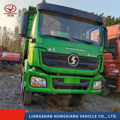 Diseño de neumáticos sin tubos Sinotruck HOWO Tractor Head Wheel Dirección a mano derecha Tractor Truck