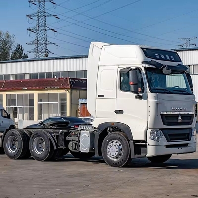 Personalización de 8.2 toneladas Euro5euro6 HOWO T7 CNG camiones tractores para las fábricas chinas