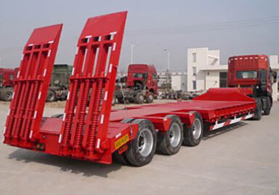Siete camiones tractores de puente La opción ideal para el transporte de cama plana de tipo de brazo cruzado